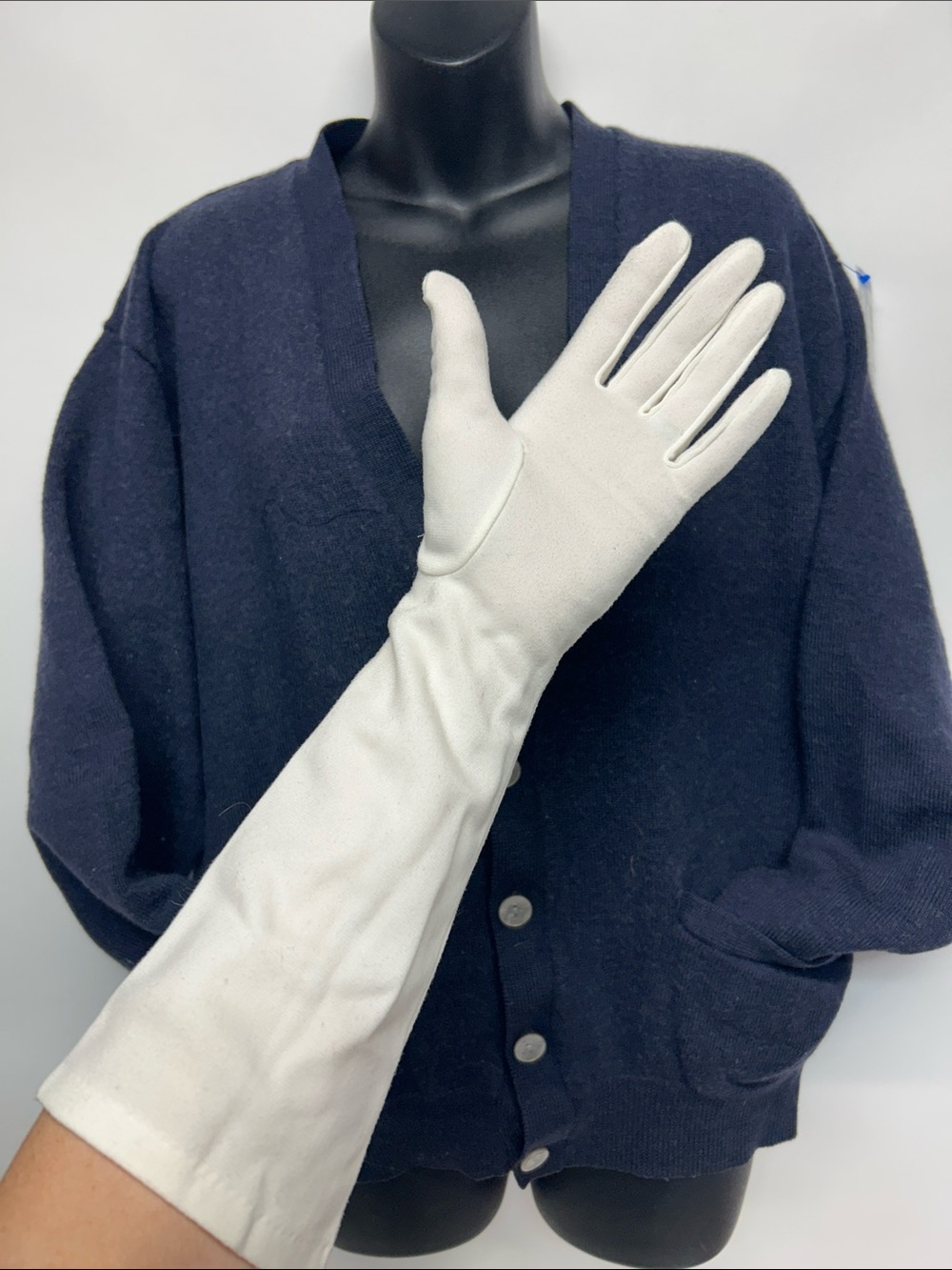 Long White Cotton Gloves vintage - Picture 5 of 5